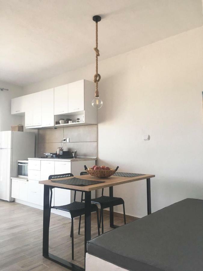 Sunrise View Apartment Ofrinion Exterior photo
